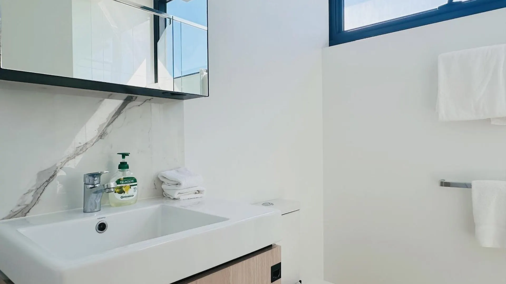 Apartment Southbank Art Haven 2Bedroom At Culture Center Brisbane