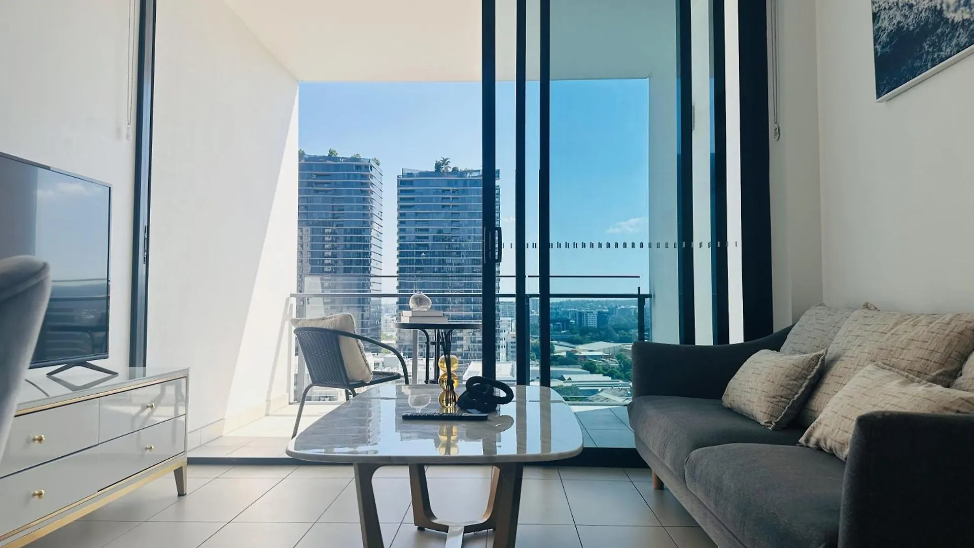 Apartment Southbank Art Haven 2Bedroom At Culture Center Brisbane